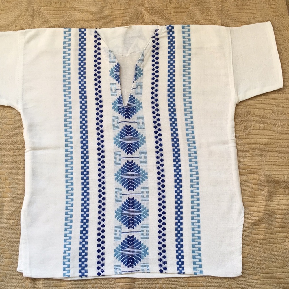 Mexican Embroidered boy shirt size 7-8 Years old